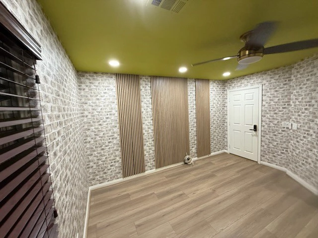 Wallpaper hanging service in Garden Grove California home